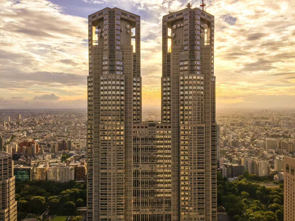 real estate agent in tokyo