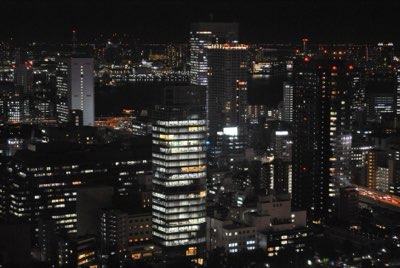Shorts para oficina en Tokio: Guía de etiqueta para profesionales
