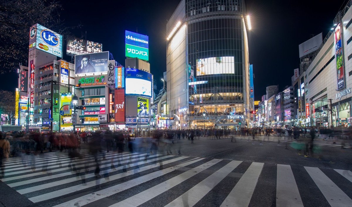 L'incrocio Shibuya Scramble a Tokyo